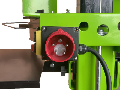 Zipper Holzspalter 8t Profi mit 400V Elektroantrieb